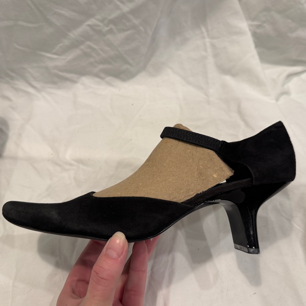 Moda Spana black suede rectangle kitten heels. - Picture 2 of 7